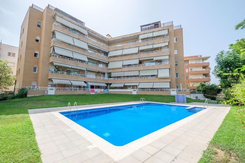 Apartamento En Complejo Residencial, Con Piscina. Salou Exteriér fotografie